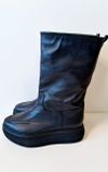 Bota Cris Barros