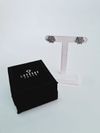 Brinco Loveggy ouro branco 18K