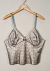 Blusa cropped Liziane Richter couro