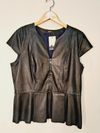 Blusa Elie Tahari couro