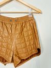 Shorts em couro
