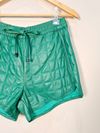 Shorts em couro