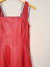 Vestido Madre Reina couro