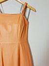 Vestido Madre Reina couro