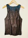 Blusa em couro