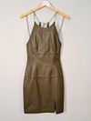 Vestido Juliana Sanmartin couro