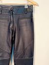 Calça de couro