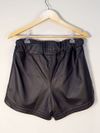 Shorts St. Trois couro