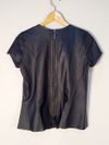 Blusa St. Trois couro