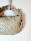 Bolsa Bottega Veneta Jodie pequeno 