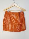 Shorts Saia Cris Barros couro