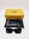 Óculos Fendi 