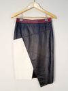 Saia Calvin Klein couro
