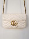 Bolsa Gucci GG Marmont Super Mini 
