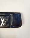 Clutch Louis Vuitton SoBe Epi Verniz 