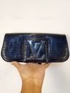Clutch Louis Vuitton SoBe Epi Verniz 