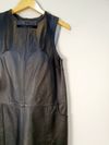 Vestido Carina Duek couro