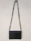 Bolsa Saint Laurent Cassandre Envelope Chain Wallet 