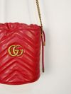 Bolsa Gucci GG Marmont Bucket Mini 