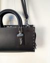 Bolsa Coach Rogue 26 With Rivets