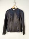 Blusa Juliana Sanmartin couro
