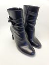 Bota Alexandre Birman Clarita Assymmetric 90