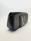 Clutch Louis Vuitton SoBe Epi Verniz 