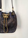 Bolsa Chanel CC Drawstring Bucket Bag 