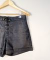 Shorts Verosenso couro