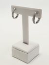 Brinco em ouro branco 18K 