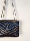 Bolsa Saint Laurent Loulou pequena 