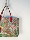 Bolsa Gucci Tian GG Supreme Tote 