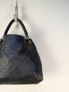 Bolsa Louis Vuitton Hobo Artsy Emprenite 
