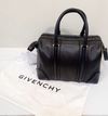 Bolsa Givenchy Lucrezia Duffle 