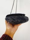 Bolsa Chanel Timeless Half Moon Wallet on Chain 