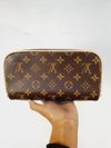Necessaire Louis Vuitton Monogram Toiletry 