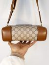 Bolsa Gucci GG Emblem Crossbody 