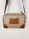 Bolsa Gucci GG Emblem Crossbody 