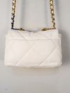 Bolsa Chanel 19 Flap Bag 