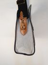 Bolsa Burberry Two-Tone Canvas 
