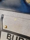 Bolsa Burberry Two-Tone Canvas 