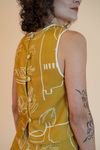 Blusa Tania Piaba Açafrão