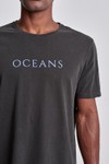 Camiseta Oceans Preto Old