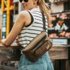 CROSSBODY - Caqui