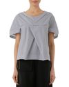 Blusa pregas cruzadas fundo branco