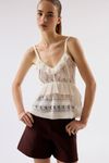 SHORTS COM RECORTES LEA