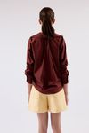 SHORTS COM RECORTES LEA