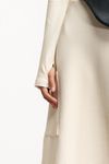 BLUSA MANGA LONGA GOLA ALTA TEXTURA - CREME
