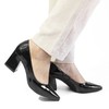 Scarpin Claire Salto Grosso Preto Verniz