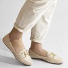 Mocassim Metal Cruzado Tamara Creme